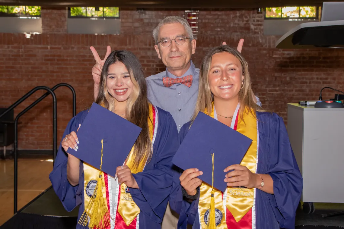 Graduation Slider 8